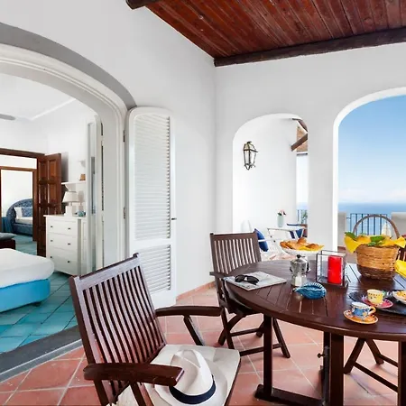 Estate4home - Villamia